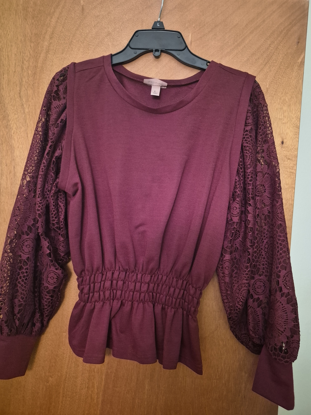 Women's Burgundy Lace Sleeve Peplum Top